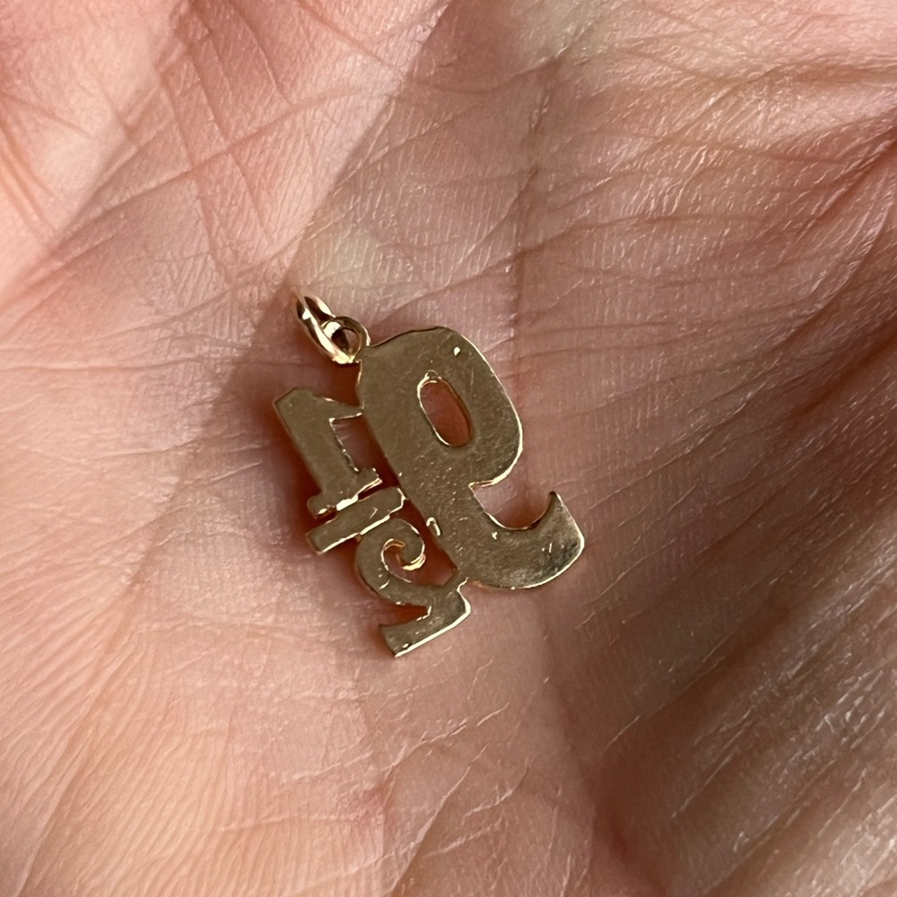 Vintage 14k 9 1/2 Charm Pendant - Picture 3 of 4